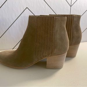 VINCE. Vero Couio Real Suede Ankle Boots Size US 8 Women